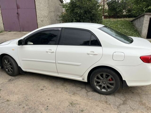 Белый Тойота Королла, объемом двигателя 1.6 л и пробегом 330 тыс. км за 6500 $, фото 1 на Automoto.ua