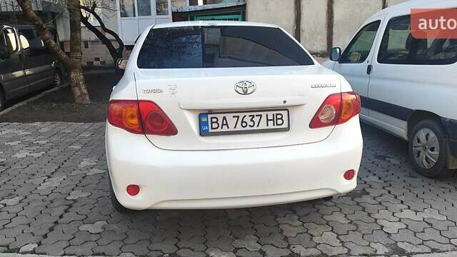 Білий Тойота Королла, об'ємом двигуна 1.6 л та пробігом 237 тис. км за 6200 $, фото 3 на Automoto.ua