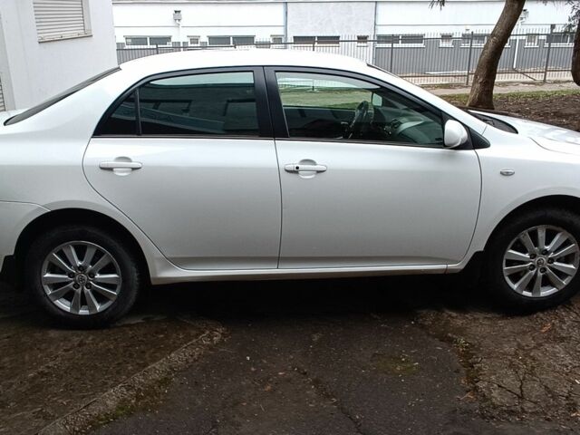 Белый Тойота Королла, объемом двигателя 1.6 л и пробегом 189 тыс. км за 6600 $, фото 1 на Automoto.ua