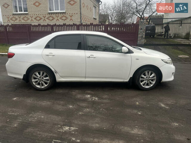 Белый Тойота Королла, объемом двигателя 1.6 л и пробегом 290 тыс. км за 5950 $, фото 7 на Automoto.ua