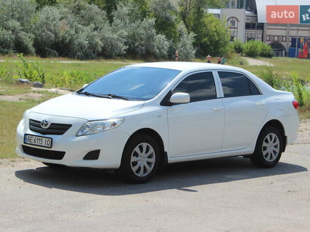 Білий Тойота Королла, об'ємом двигуна 1.3 л та пробігом 169 тис. км за 7599 $, фото 2 на Automoto.ua