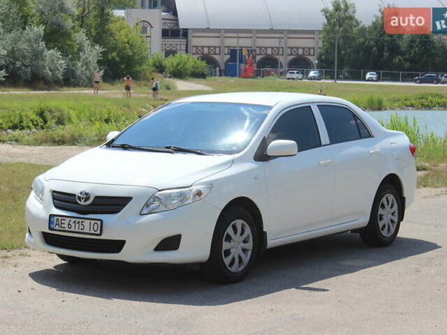 Білий Тойота Королла, об'ємом двигуна 1.3 л та пробігом 169 тис. км за 7599 $, фото 3 на Automoto.ua
