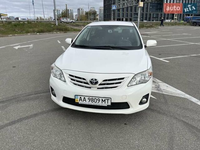 Белый Тойота Королла, объемом двигателя 1.6 л и пробегом 153 тыс. км за 9800 $, фото 2 на Automoto.ua