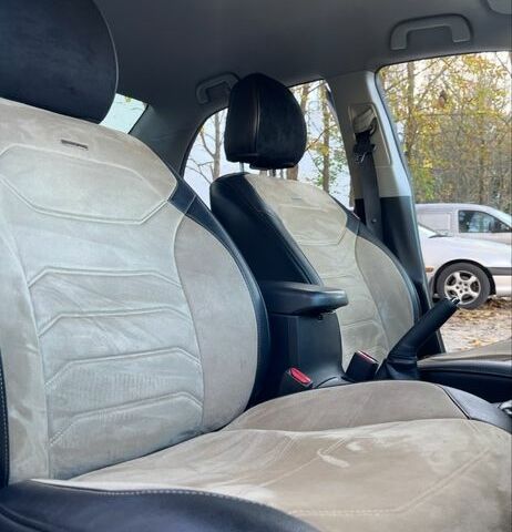 Белый Тойота Королла, объемом двигателя 0 л и пробегом 143 тыс. км за 7000 $, фото 6 на Automoto.ua