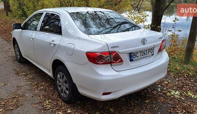 Белый Тойота Королла, объемом двигателя 1.3 л и пробегом 279 тыс. км за 6500 $, фото 8 на Automoto.ua
