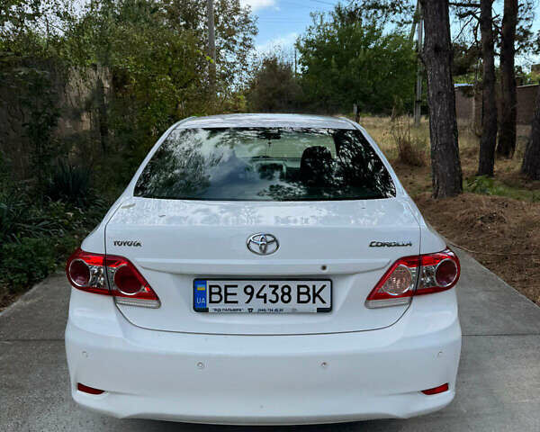 Белый Тойота Королла, объемом двигателя 1.33 л и пробегом 188 тыс. км за 6600 $, фото 3 на Automoto.ua