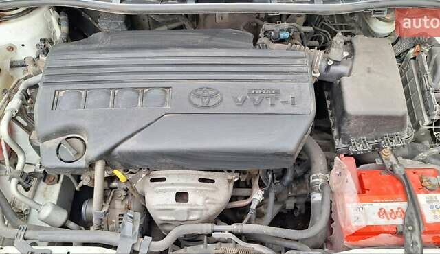 Белый Тойота Королла, объемом двигателя 1.3 л и пробегом 279 тыс. км за 6500 $, фото 7 на Automoto.ua