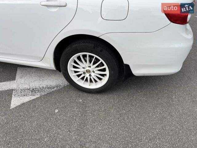 Белый Тойота Королла, объемом двигателя 1.6 л и пробегом 153 тыс. км за 9800 $, фото 4 на Automoto.ua