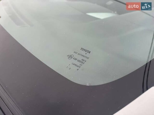 Белый Тойота Королла, объемом двигателя 1.33 л и пробегом 189 тыс. км за 7199 $, фото 11 на Automoto.ua
