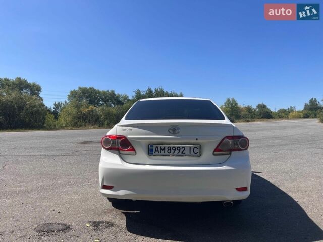 Белый Тойота Королла, объемом двигателя 1.3 л и пробегом 245 тыс. км за 5000 $, фото 10 на Automoto.ua