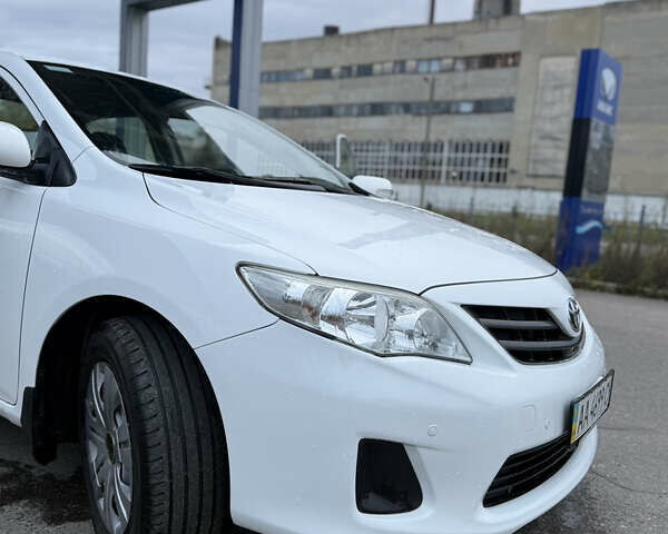 Белый Тойота Королла, объемом двигателя 1.6 л и пробегом 239 тыс. км за 6900 $, фото 20 на Automoto.ua