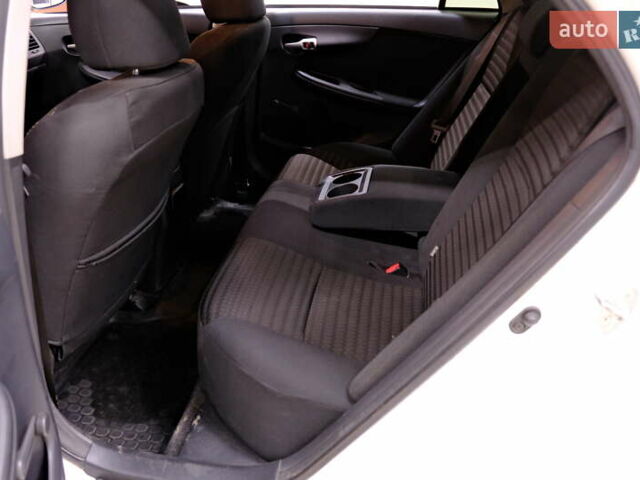 Белый Тойота Королла, объемом двигателя 1.6 л и пробегом 119 тыс. км за 7900 $, фото 29 на Automoto.ua