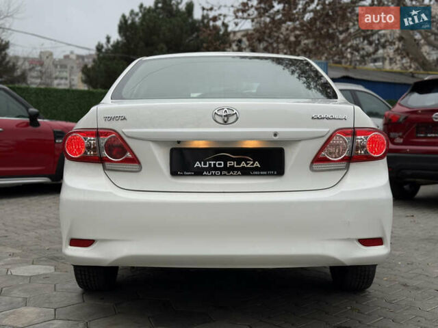 Белый Тойота Королла, объемом двигателя 1.3 л и пробегом 117 тыс. км за 8500 $, фото 19 на Automoto.ua