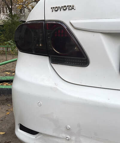 Белый Тойота Королла, объемом двигателя 1.6 л и пробегом 120 тыс. км за 8900 $, фото 11 на Automoto.ua