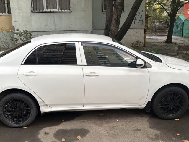 Белый Тойота Королла, объемом двигателя 1.6 л и пробегом 120 тыс. км за 8900 $, фото 5 на Automoto.ua