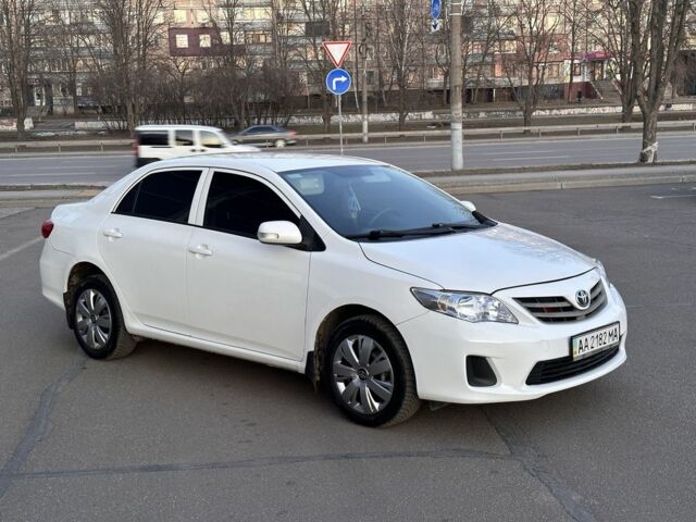 Белый Тойота Королла, объемом двигателя 1.6 л и пробегом 182 тыс. км за 7200 $, фото 3 на Automoto.ua