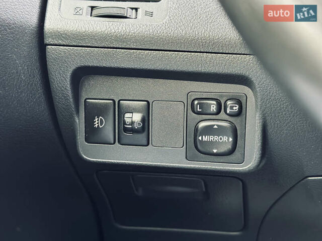 Білий Тойота Королла, об'ємом двигуна 1.33 л та пробігом 243 тис. км за 7399 $, фото 36 на Automoto.ua