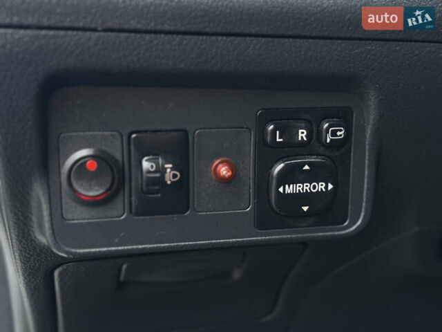 Белый Тойота Королла, объемом двигателя 1.3 л и пробегом 117 тыс. км за 8500 $, фото 40 на Automoto.ua