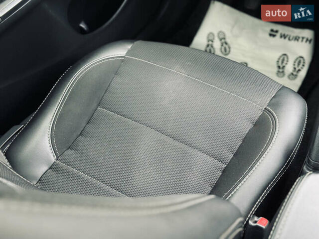 Білий Тойота Королла, об'ємом двигуна 1.33 л та пробігом 243 тис. км за 7399 $, фото 24 на Automoto.ua