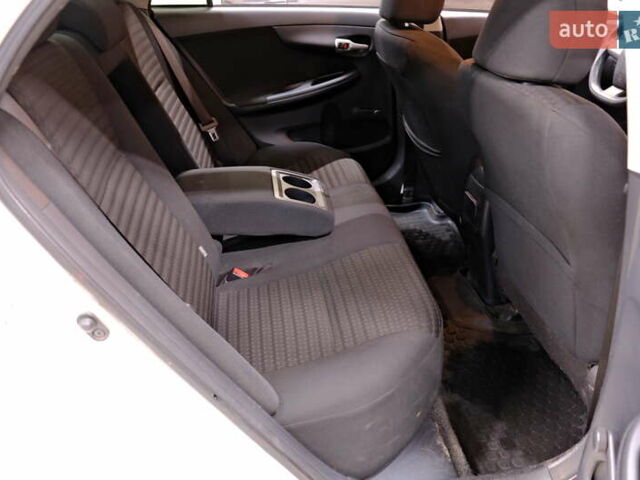 Белый Тойота Королла, объемом двигателя 1.6 л и пробегом 119 тыс. км за 7900 $, фото 33 на Automoto.ua