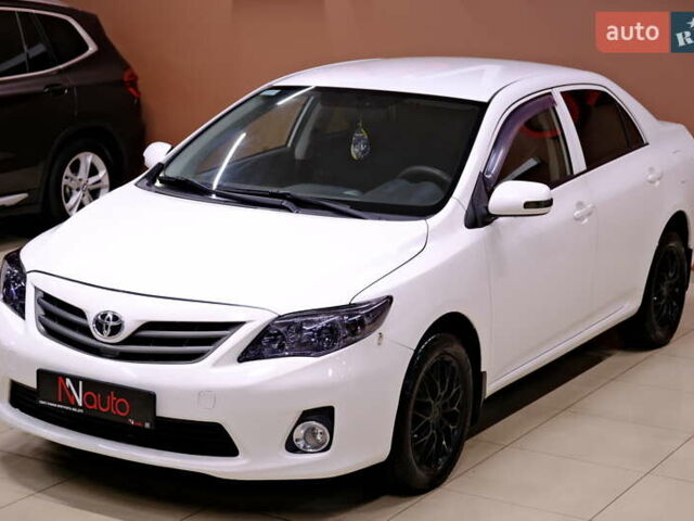 Белый Тойота Королла, объемом двигателя 1.6 л и пробегом 119 тыс. км за 7900 $, фото 2 на Automoto.ua