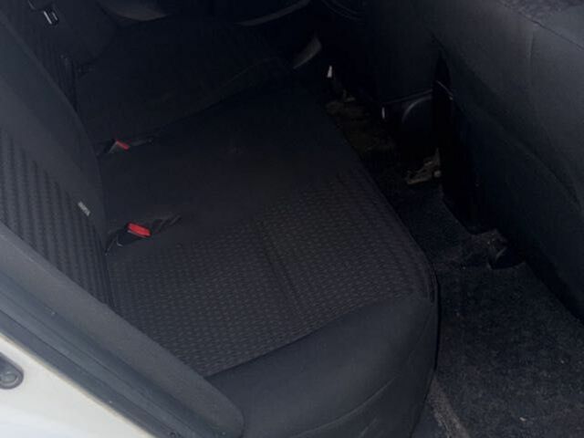 Белый Тойота Королла, объемом двигателя 1.6 л и пробегом 120 тыс. км за 8900 $, фото 6 на Automoto.ua