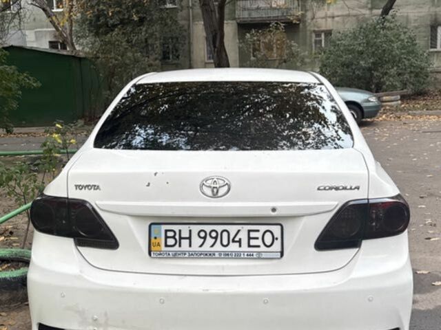 Белый Тойота Королла, объемом двигателя 1.6 л и пробегом 120 тыс. км за 8900 $, фото 3 на Automoto.ua