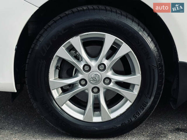 Білий Тойота Королла, об'ємом двигуна 1.33 л та пробігом 243 тис. км за 7399 $, фото 39 на Automoto.ua