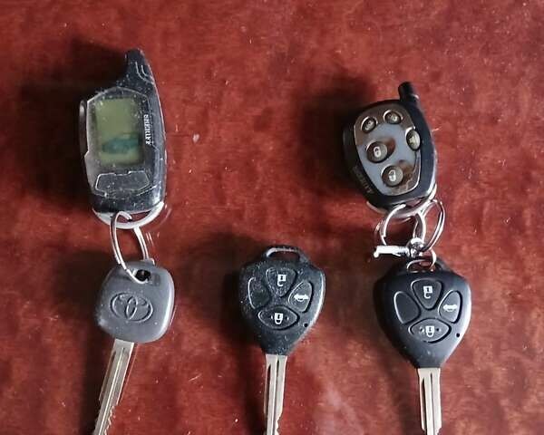 Белый Тойота Королла, объемом двигателя 1.33 л и пробегом 243 тыс. км за 7600 $, фото 6 на Automoto.ua