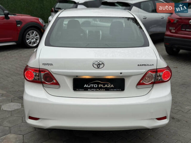 Белый Тойота Королла, объемом двигателя 1.3 л и пробегом 117 тыс. км за 8500 $, фото 18 на Automoto.ua