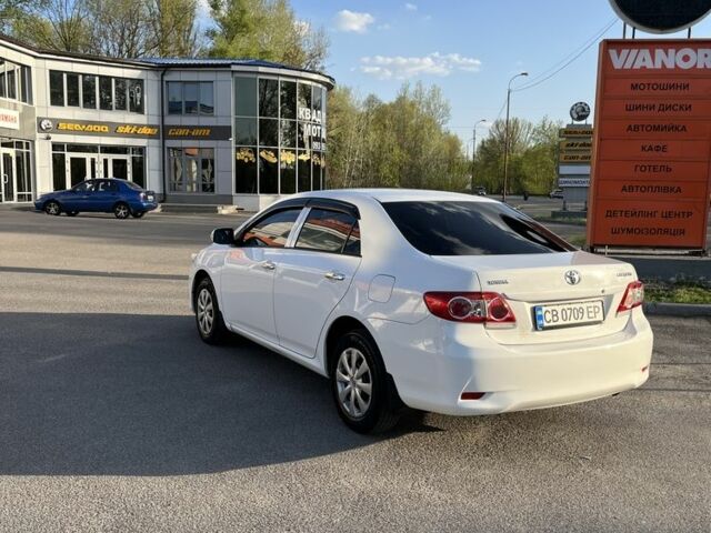 Білий Тойота Королла, об'ємом двигуна 1.3 л та пробігом 184 тис. км за 7650 $, фото 4 на Automoto.ua