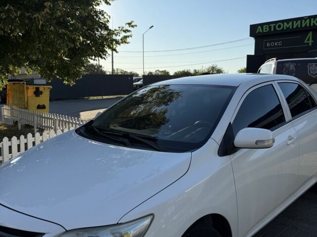 Тойота Королла 2011 в Кропивницком (Кировограде) на Automoto.ua Белый Тойота Королла, объемом двигателя 0 л и пробегом 188 тыс. км за 7000 $, фото 1 на Automoto.ua