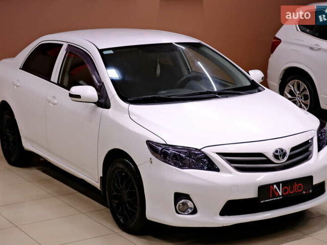 Белый Тойота Королла, объемом двигателя 1.6 л и пробегом 119 тыс. км за 7900 $, фото 3 на Automoto.ua