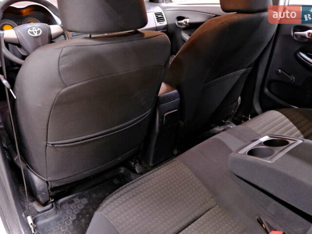 Белый Тойота Королла, объемом двигателя 1.6 л и пробегом 119 тыс. км за 7900 $, фото 30 на Automoto.ua