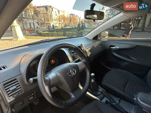 Белый Тойота Королла, объемом двигателя 1.3 л и пробегом 175 тыс. км за 7800 $, фото 9 на Automoto.ua