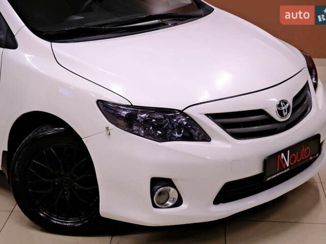 Белый Тойота Королла, объемом двигателя 1.6 л и пробегом 119 тыс. км за 7900 $, фото 6 на Automoto.ua