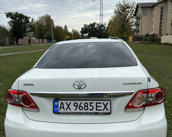 Белый Тойота Королла, объемом двигателя 1.6 л и пробегом 160 тыс. км за 8500 $, фото 4 на Automoto.ua