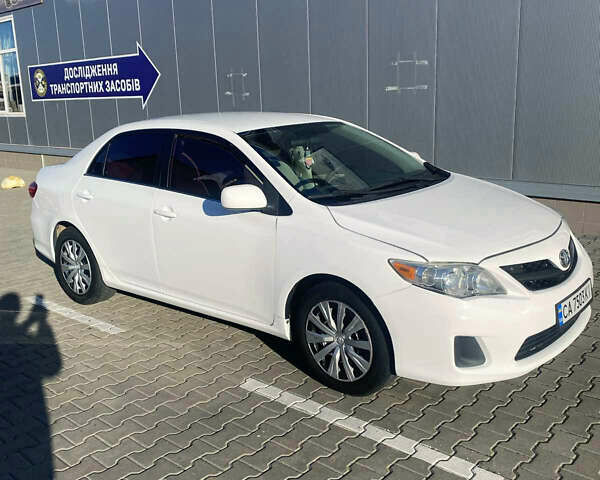 Белый Тойота Королла, объемом двигателя 1.8 л и пробегом 220 тыс. км за 7999 $, фото 2 на Automoto.ua