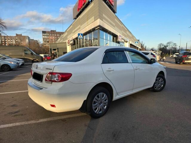 Білий Тойота Королла, об'ємом двигуна 1.3 л та пробігом 200 тис. км за 6500 $, фото 7 на Automoto.ua