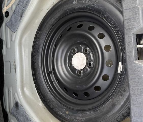 Белый Тойота Королла, объемом двигателя 1.6 л и пробегом 93 тыс. км за 10500 $, фото 18 на Automoto.ua