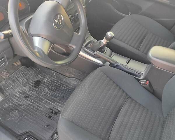 Белый Тойота Королла, объемом двигателя 1.33 л и пробегом 79 тыс. км за 7550 $, фото 24 на Automoto.ua