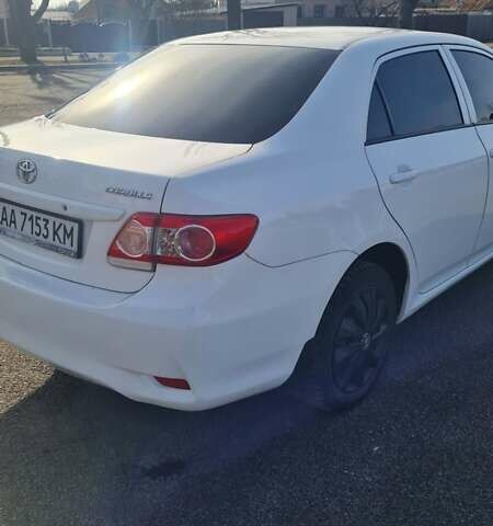 Белый Тойота Королла, объемом двигателя 1.6 л и пробегом 194 тыс. км за 8500 $, фото 3 на Automoto.ua