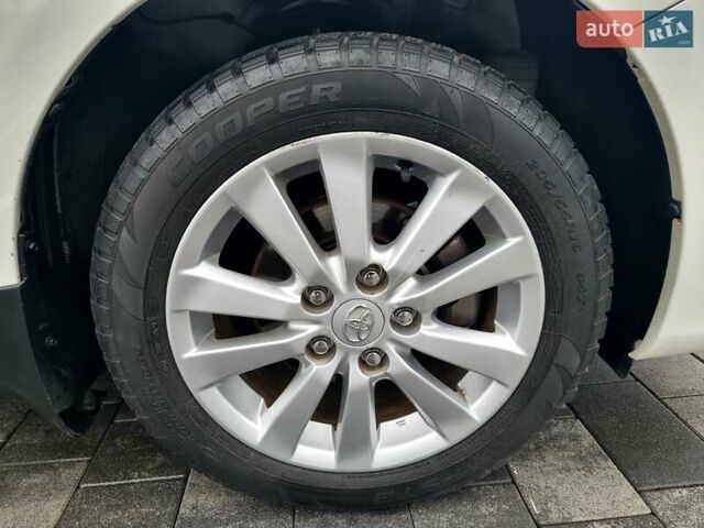 Білий Тойота Королла, об'ємом двигуна 1.6 л та пробігом 97 тис. км за 11300 $, фото 41 на Automoto.ua