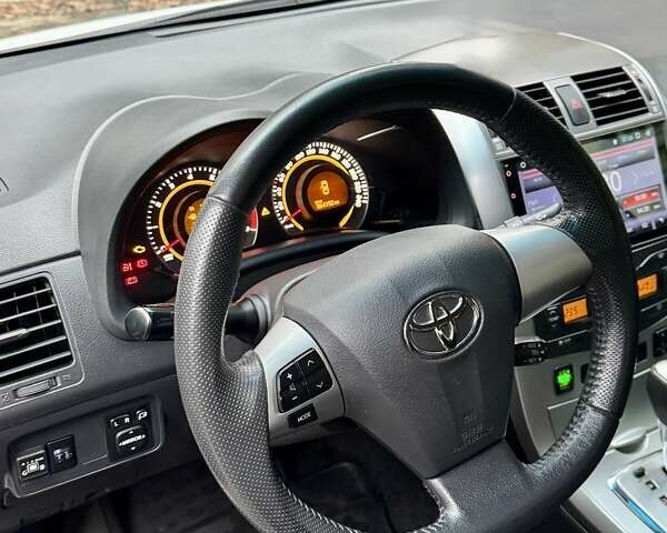 Белый Тойота Королла, объемом двигателя 1.6 л и пробегом 163 тыс. км за 9500 $, фото 9 на Automoto.ua