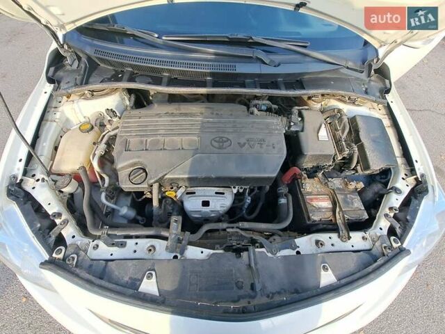 Белый Тойота Королла, объемом двигателя 1.33 л и пробегом 178 тыс. км за 8400 $, фото 9 на Automoto.ua