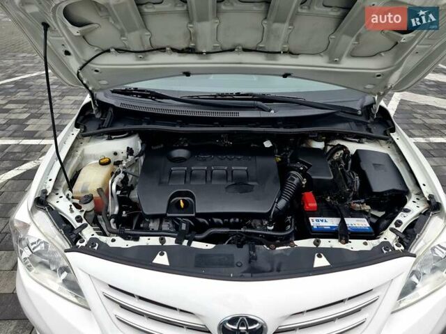 Білий Тойота Королла, об'ємом двигуна 1.6 л та пробігом 97 тис. км за 11300 $, фото 40 на Automoto.ua
