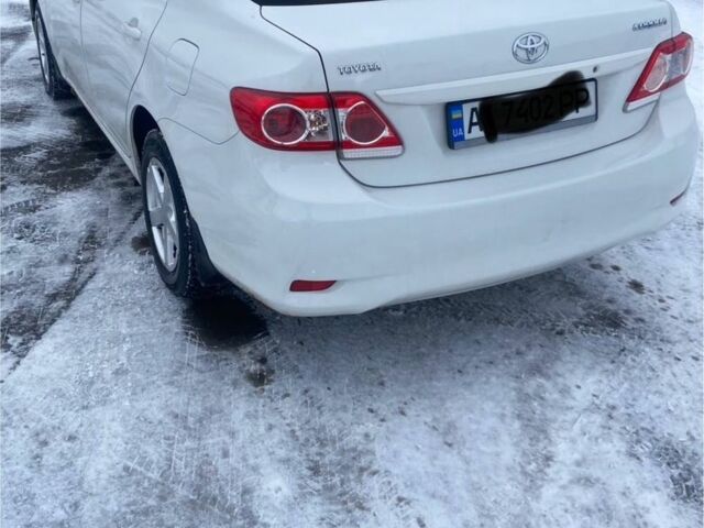 Білий Тойота Королла, об'ємом двигуна 1.6 л та пробігом 178 тис. км за 9200 $, фото 4 на Automoto.ua
