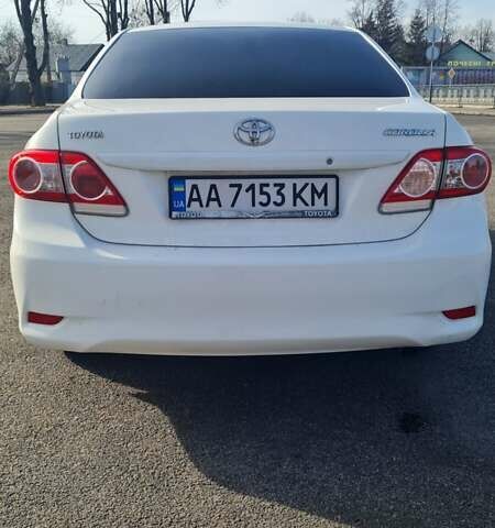 Белый Тойота Королла, объемом двигателя 1.6 л и пробегом 194 тыс. км за 8500 $, фото 10 на Automoto.ua