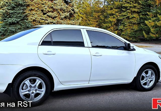 Белый Тойота Королла, объемом двигателя 1.6 л и пробегом 83 тыс. км за 9300 $, фото 3 на Automoto.ua