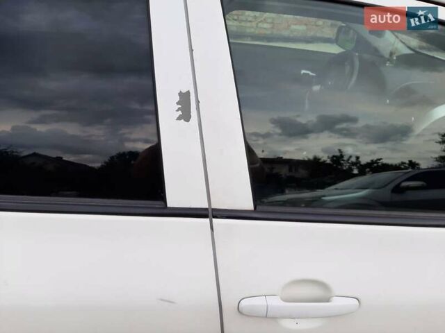 Белый Тойота Королла, объемом двигателя 1.3 л и пробегом 209 тыс. км за 6500 $, фото 12 на Automoto.ua